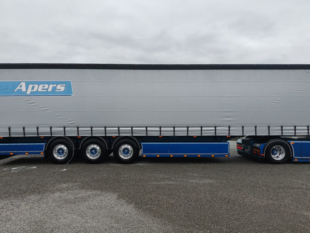 WSI WSI 3-axle curtainside trailer TRANSPORT APERS