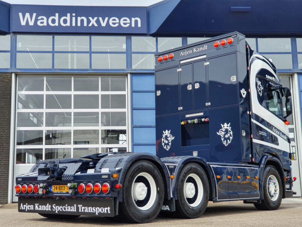 WSI WSI Scania S Highline 6x4 with 2-axle euro px lowloader ARJEN KANDT