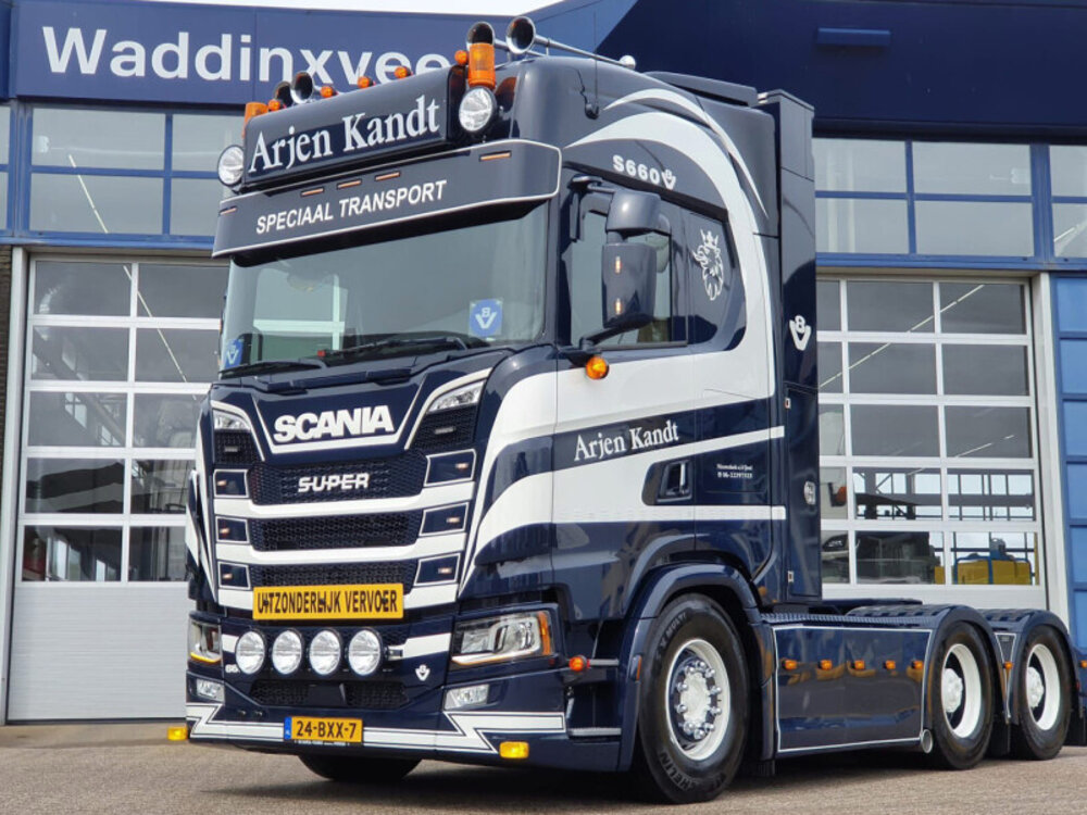 WSI WSI Scania S Highline 6x4 with 2-axle euro px lowloader ARJEN KANDT
