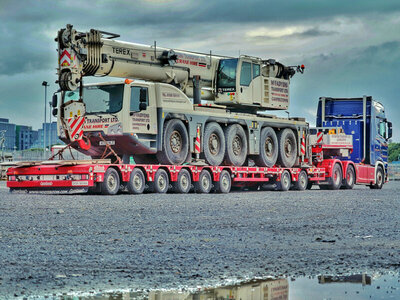 WSI WSI Scania S Highline 6x4 met 6-assige manoovr + 2-assige Dolly MC FADYENS