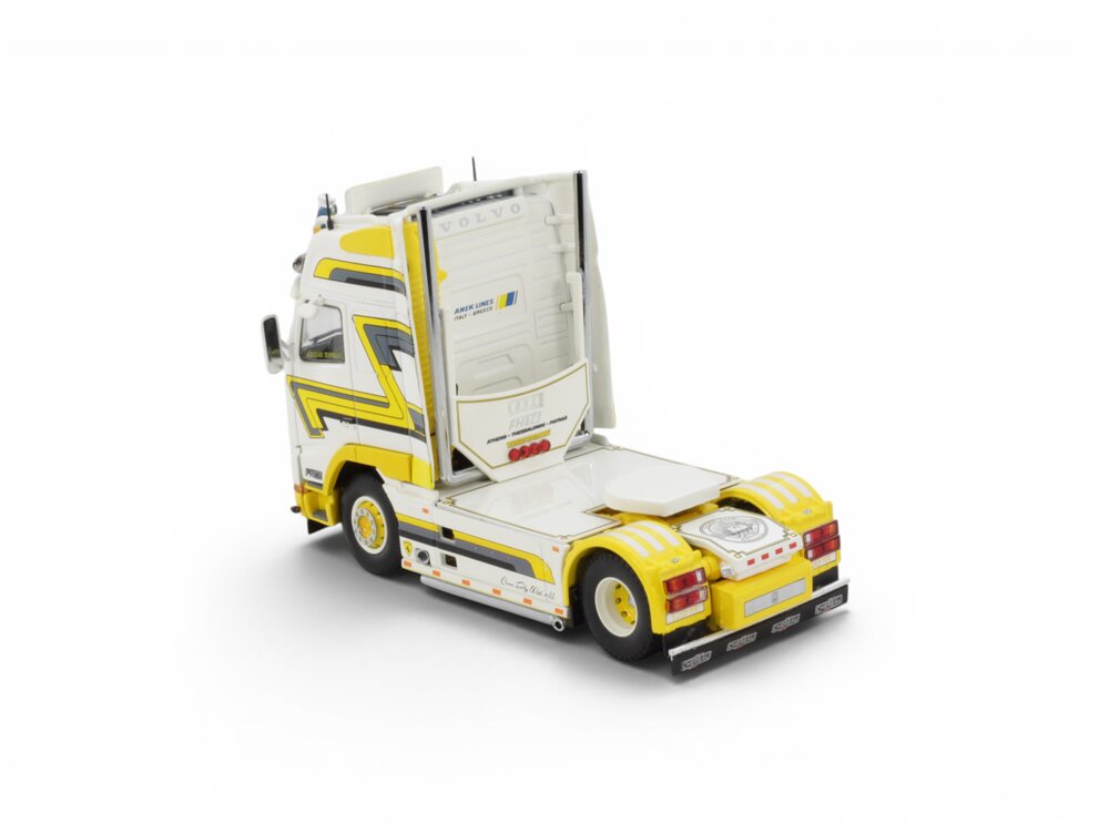 Tekno Tekno Volvo FH12 Globetrotter XL 4x2  PAYNE "Greek Volvo"