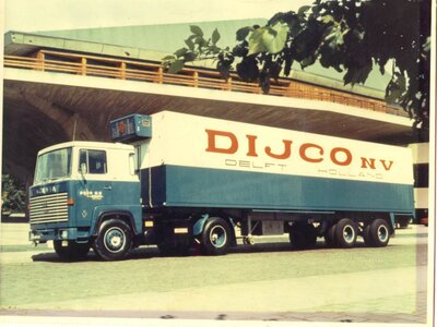 Tekno Tekno Scania 140 with 2-axle classic reefer trailer DIJCO