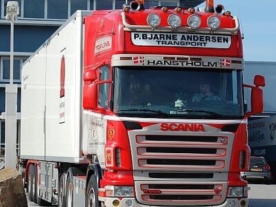 Tekno Tekno Scania R5 Topline 6x2 met 3-assige koeloplegger P. BJARNE ANDERSEN