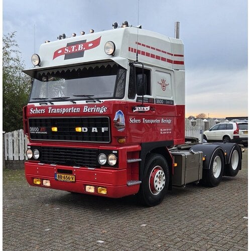 Tekno Tekno DAF 3600 Space Cab 6x2 sleepas truck SCHERS