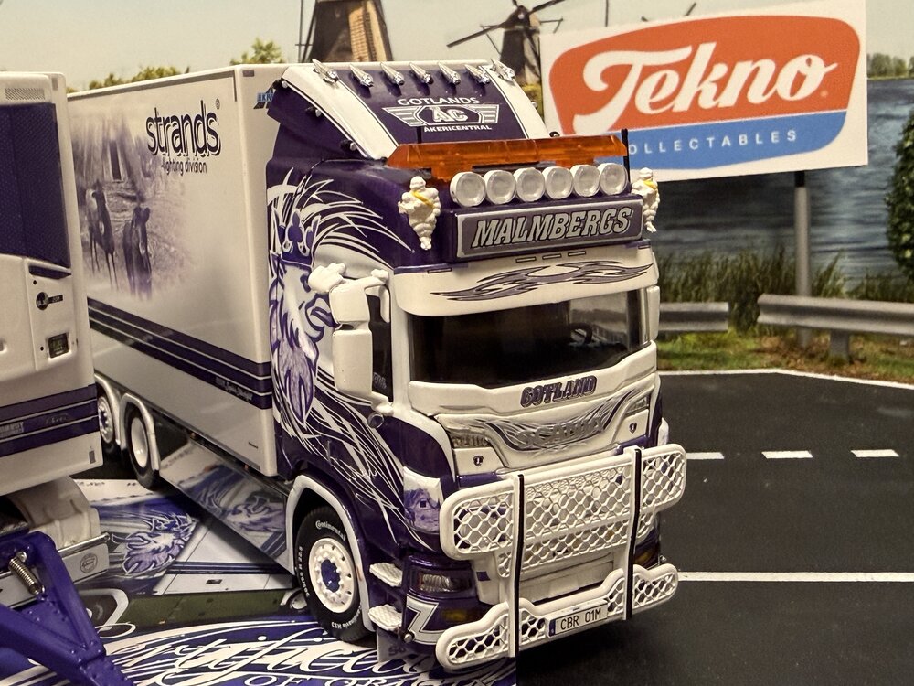 Tekno Tekno Scania Next Gen R-serie Zweedse 24m combinatie MALMBERGS
