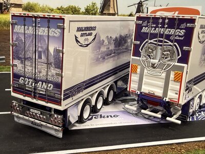 Tekno Tekno Scania Next Gen R-serie Zweedse 24m combinatie MALMBERGS