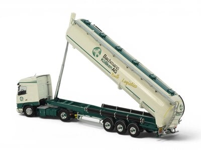 Tekno Tekno DAF XF 4x2 met 3-assige silo oplegger BACHMANN