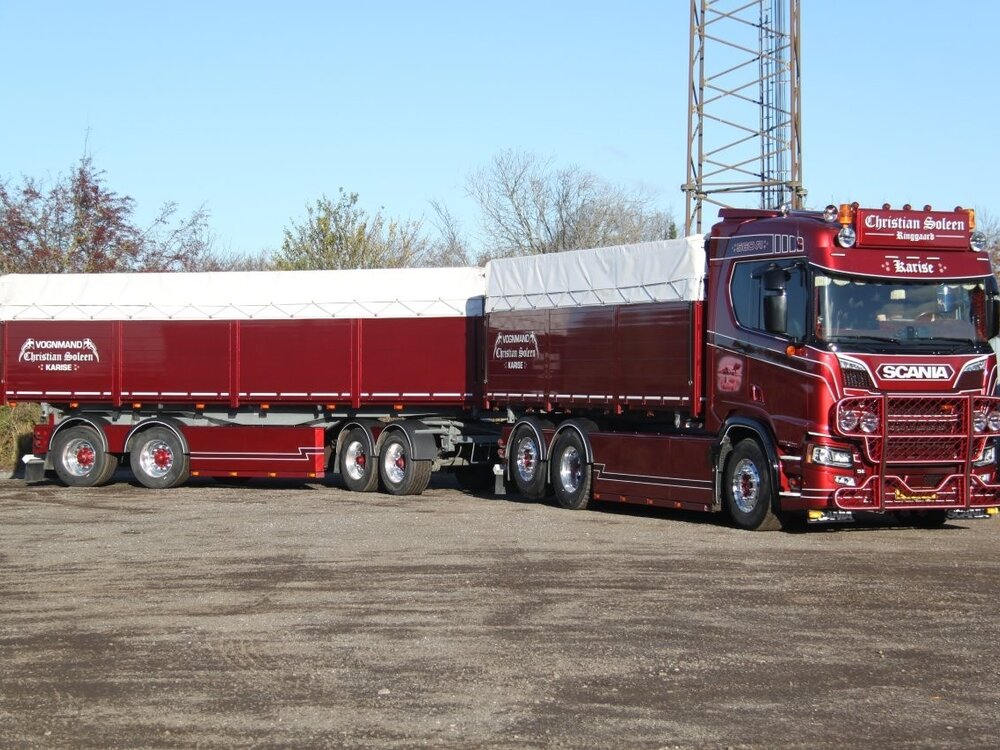 Tekno Tekno Scania NGR560 motorwagen met resin bakopbouw CHRISTIAN SOLEEN