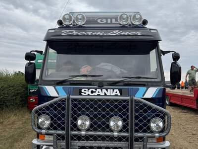 WSI WSI Scania 143-500 Streamline R D GILL Buxton England