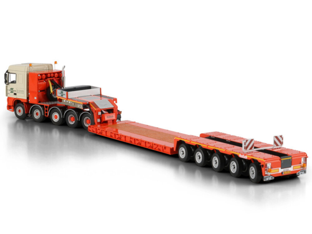 WSI WSI GINAF G Space Cab 10x4  met 5-assige dieplader C. ZWAGERMAN