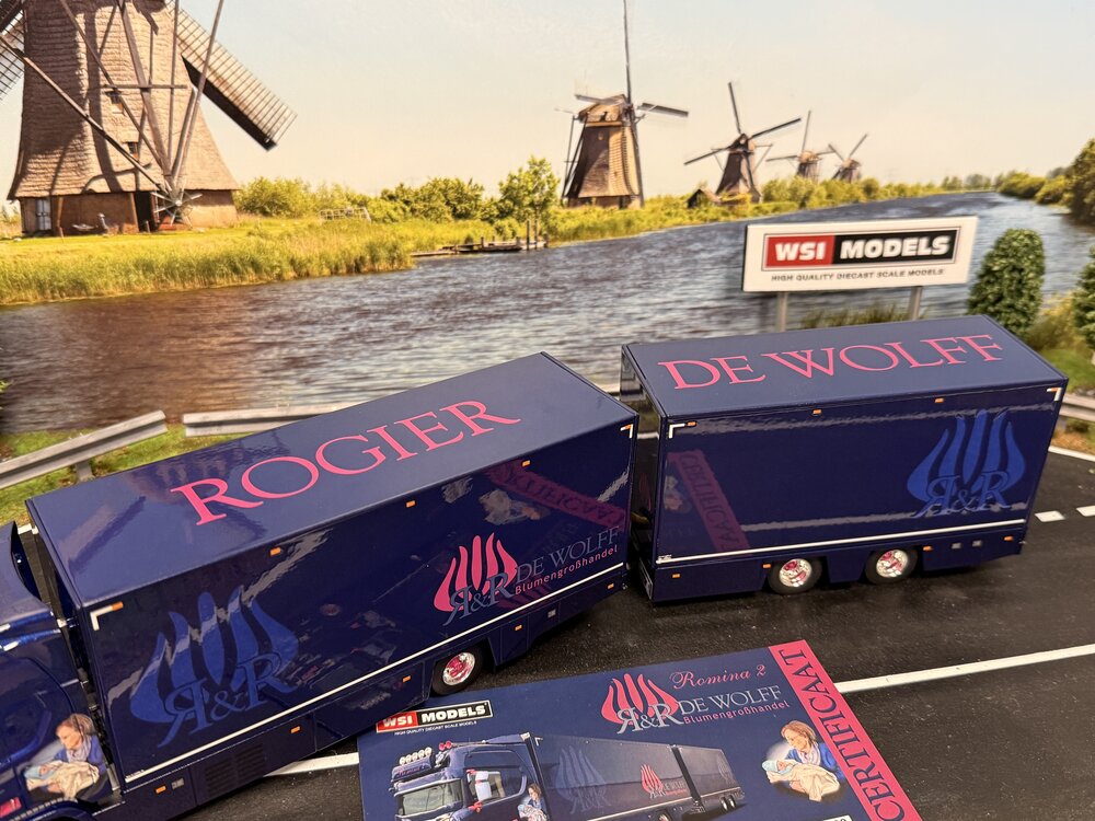 WSI WSI "EXCLUSIEF" Scania R Highline motorwagen met 2-as oplegger R&R WOLFF FLOWERS