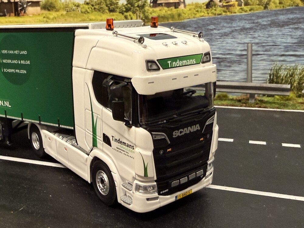 Cavallino Cavallino Scania S Highline 4x2 met 3-as schuifzeilen oplegger TINDEMANS GRASZODEN
