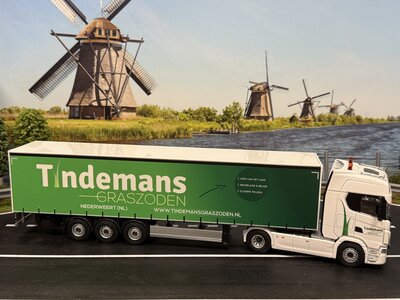 Cavallino Cavallino Scania S Highline 4x2 with 3-axle curtainside trailer TINDEMANS GRASZODEN