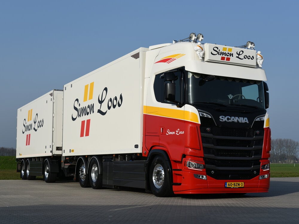 Tekno Tekno Scania Next Gen S-serie V8 Highline rigid truck with trailer SIMON LOOS