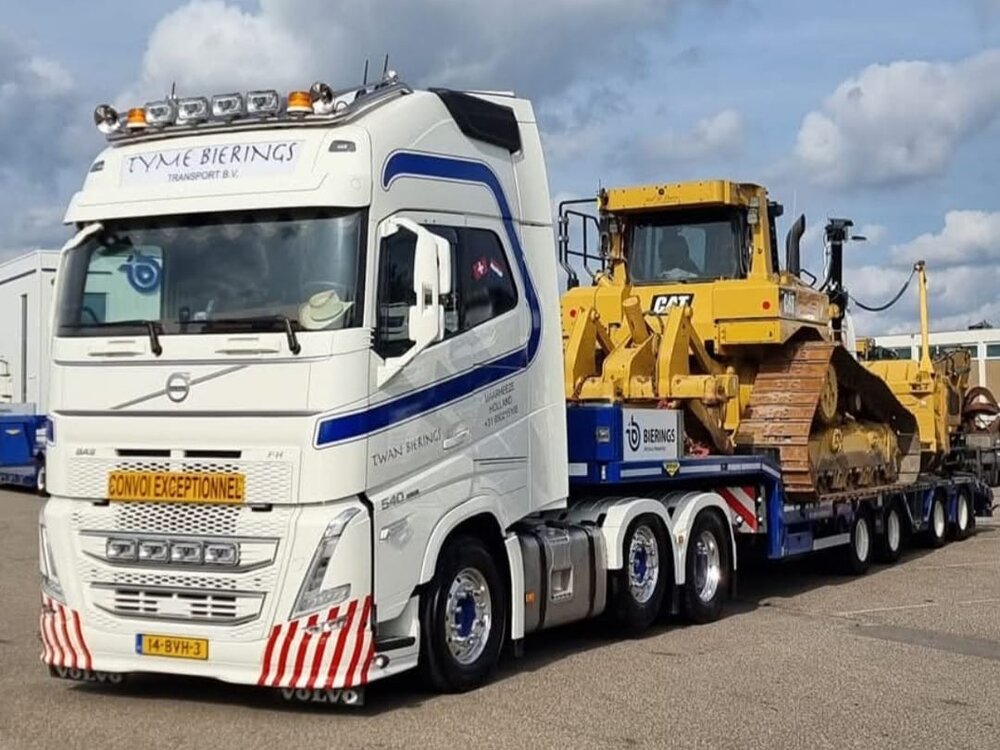 Cavallino Cavallino Volvo FH5 Globetrotter XL 6x2 with 4-axle semi-lowloader TWAN BIERINGS (Tyme Bierings)