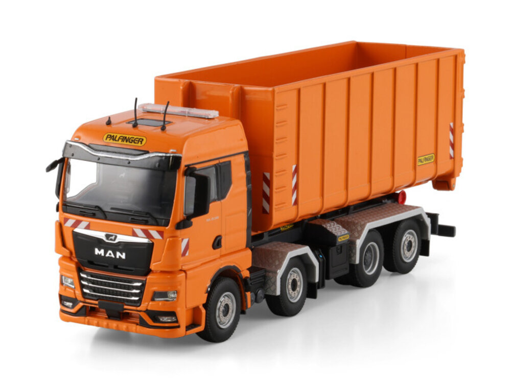 WSI WSI Premium Line MAN TGX GM 8x2 rigid truck + hooklift + 40m3 container PALFINGER