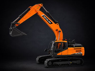IMC IMC DX225 Excavator DEVELON