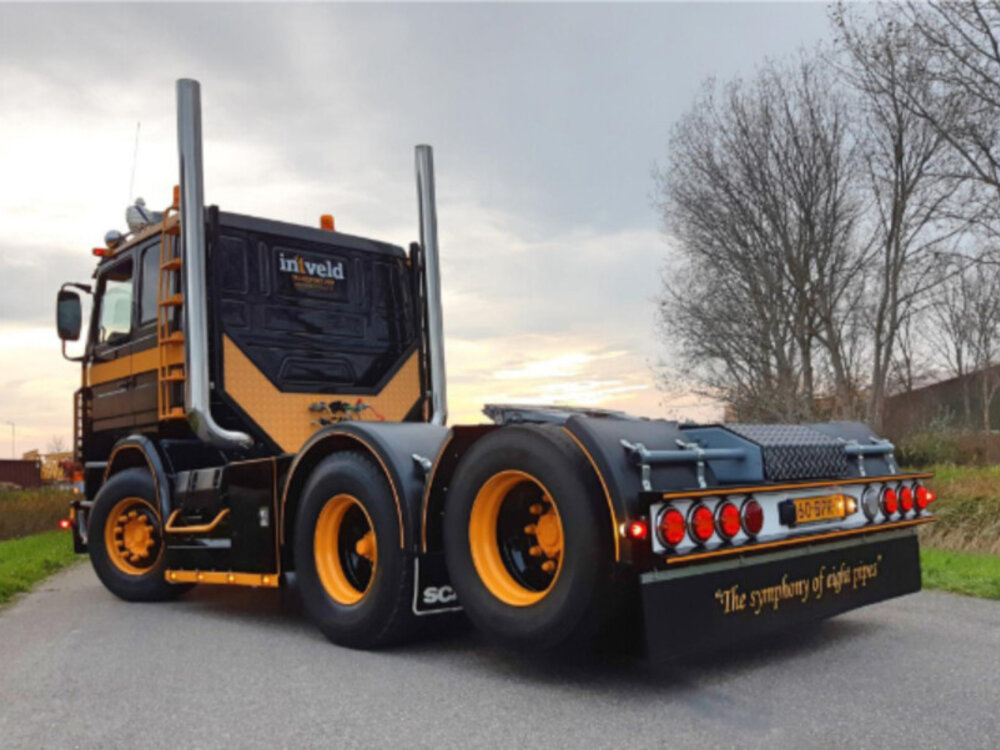 WSI WSI Scania 143M 6x2 IN 'T VELD
