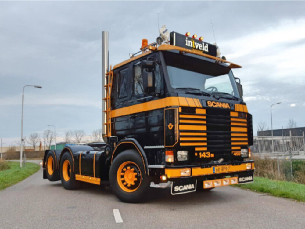 WSI WSI Scania 143M 6x2 IN 'T VELD