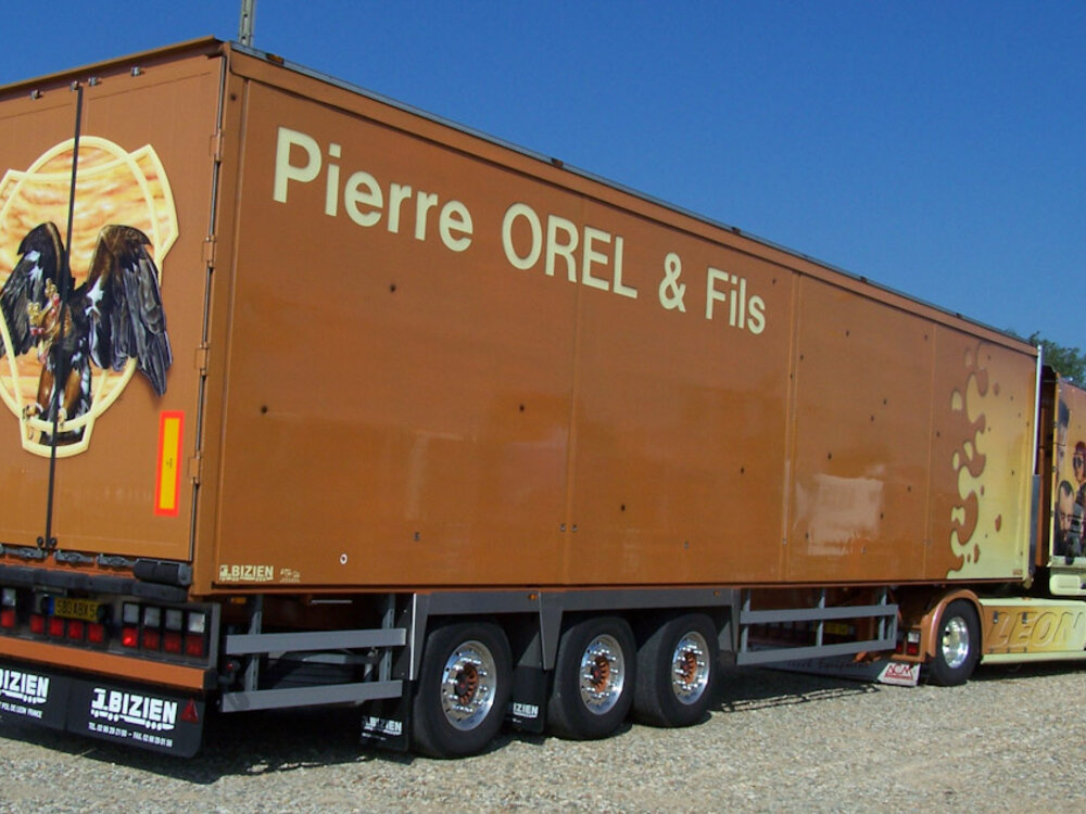 Tekno Tekno Scania 164/580 Torpedo 4x2 with 3-axle box trailer PIERRE OREL & FILS "LEON"