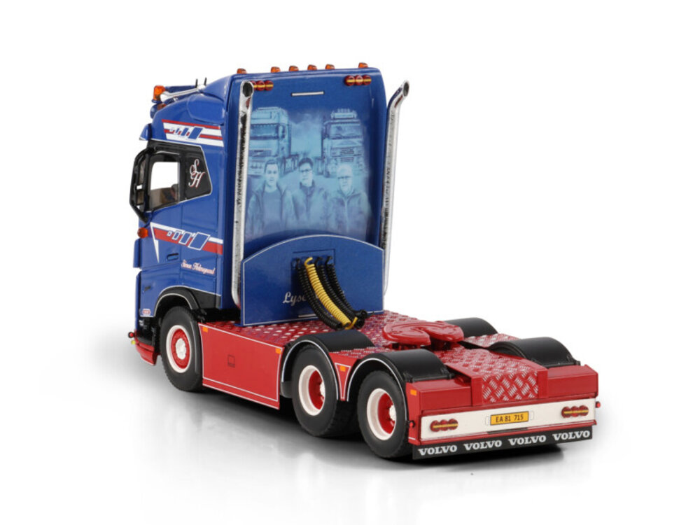 WSI WSI Volvo FH5 Globetrotter 6x2 SIMON HOLMSGAARD