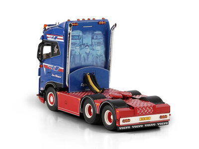 WSI WSI Volvo FH5 Globetrotter 6x2 SIMON HOLMSGAARD