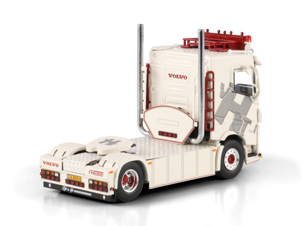 WSI WSI Volvo FH5 Sleeper Cab 4x2 VAN HOUTEN