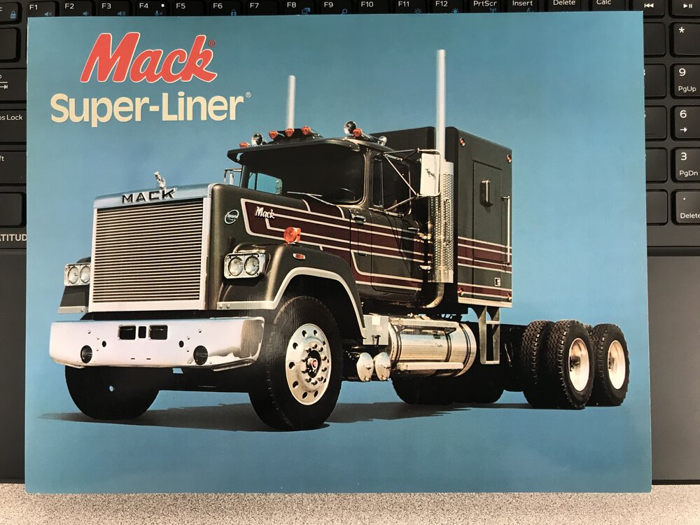Tekno Tekno Mack Super-Liner 6x4  demo antraciet/ rood