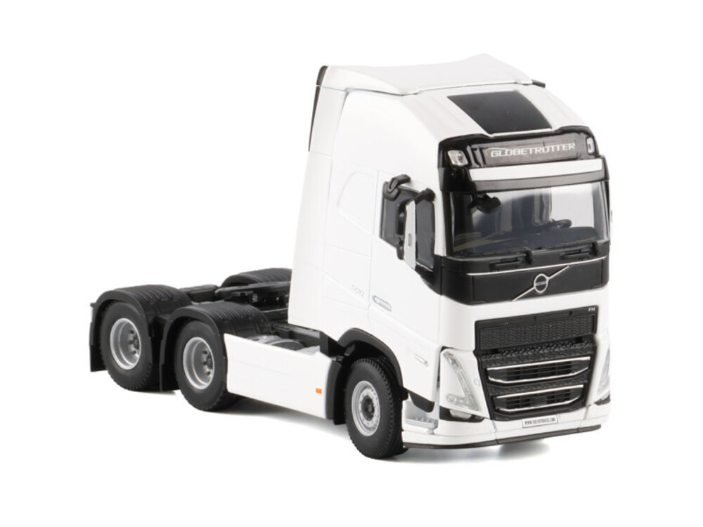 WSI WSI Volvo FH5 Globetrotter XL 6x2 WHITE LINE