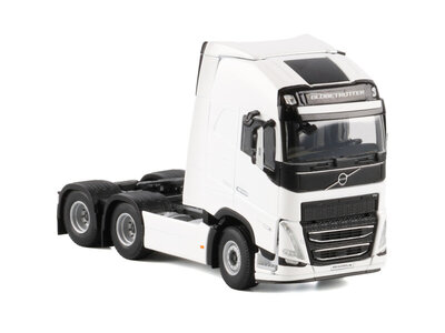 WSI WSI Volvo FH5 Globetrotter XL 6x2 WHITE LINE
