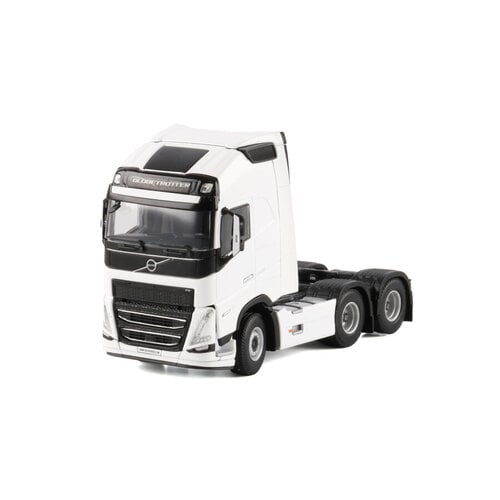 WSI WSI Volvo FH5 Globetrotter XL 6x2 WHITE LINE