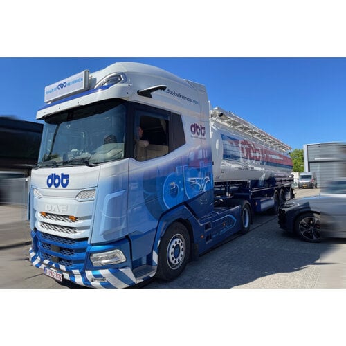 WSI WSI DAF XG+ my25 4x2 + 3-axle veevoer bulk trailer DBT BULKVERVOER