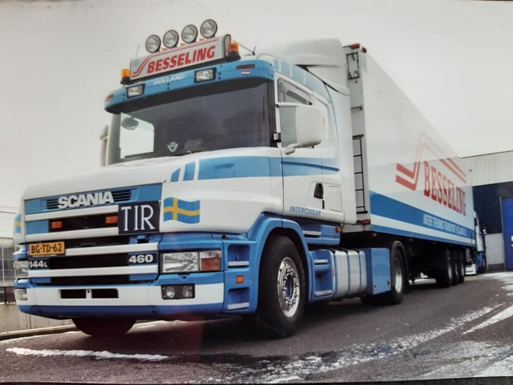 Tekno Tekno Scania 4-serie Torpedo met 3-assige koeloplegger BESSELING