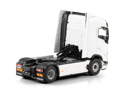 WSI WSI Volvo FH5 Globetrotter 4x2 WHITE LINE