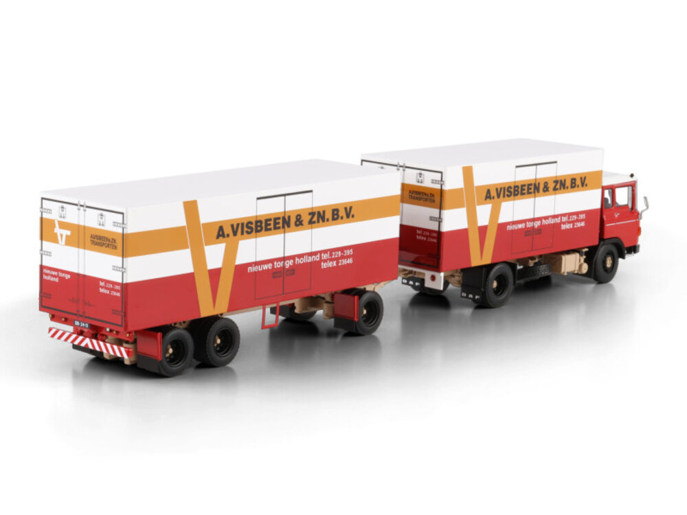WSI WSI DAF 2600 Rigid box truck 4X2 + 3-axle box trailer VISBEEN