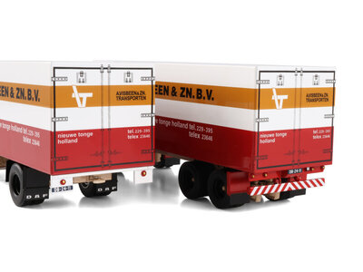 WSI WSI DAF 2600 Rigid box truck 4X2 + 3-axle box trailer VISBEEN