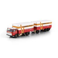 WSI DAF 2600 Rigid box truck 4X2 + 3-axle box trailer VISBEEN
