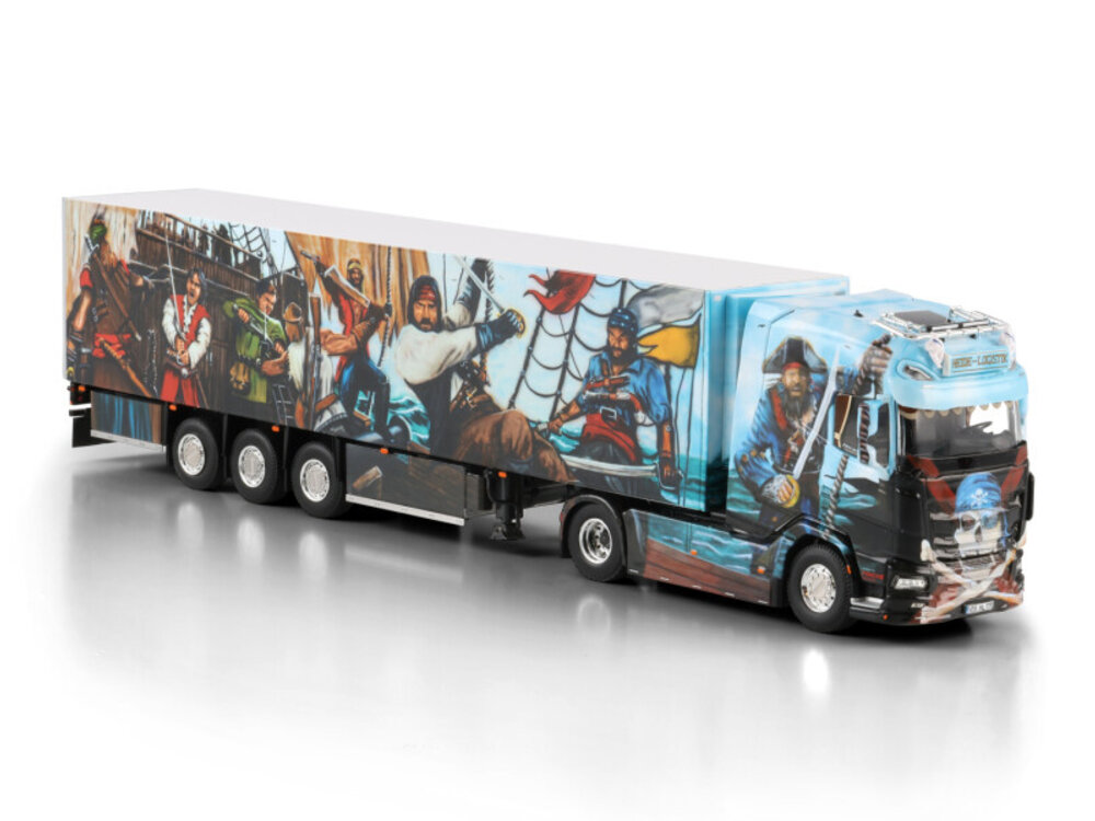 WSI WSI DAF XG+ 4x2 with 3-axle reefer trailer HEIDE LOGISTIK