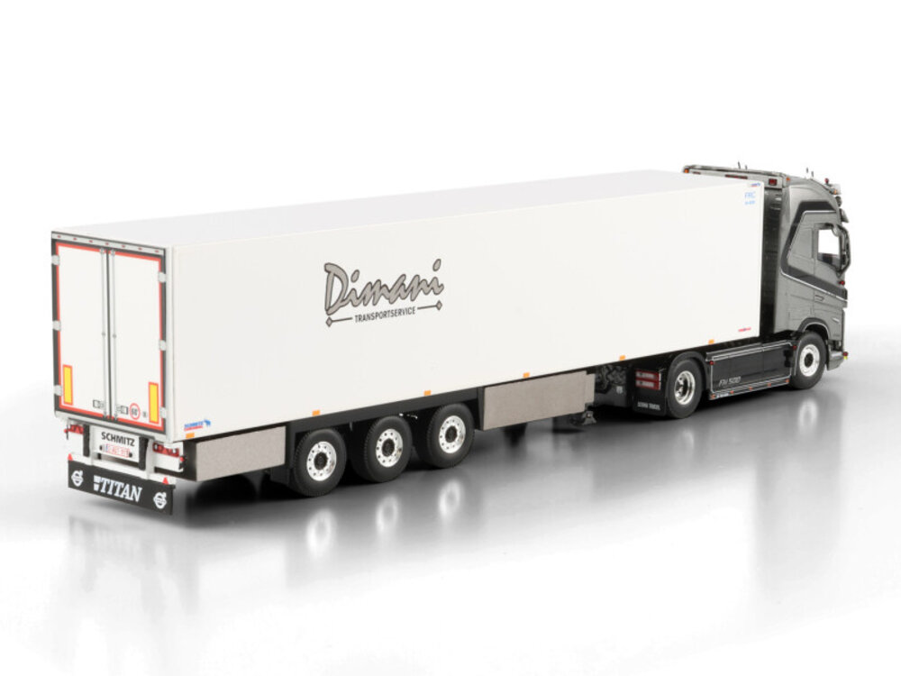 WSI WSI Volvo FH5 Globetrotter XL 4x2 met 3-assige koeloplegger BOUILLON