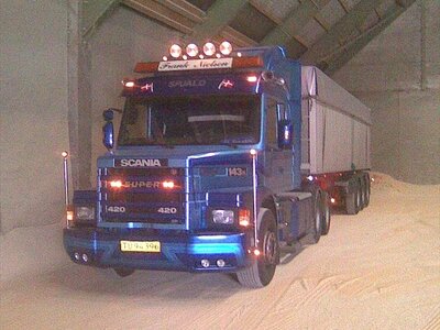 Tekno Tekno Scania 3-serie Torpedo met 3-assige Stas kipper FRANK NIELSEN