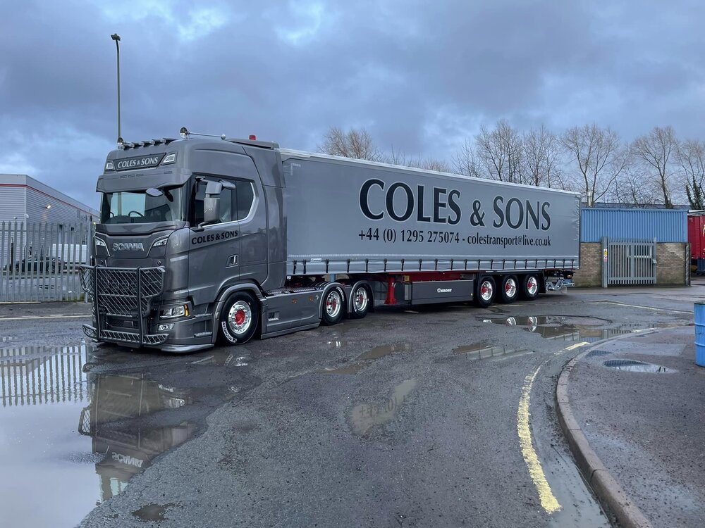Tekno Tekno Scania Next Gen S-Highline with 3-axle curtainside trailer COLES & SONS