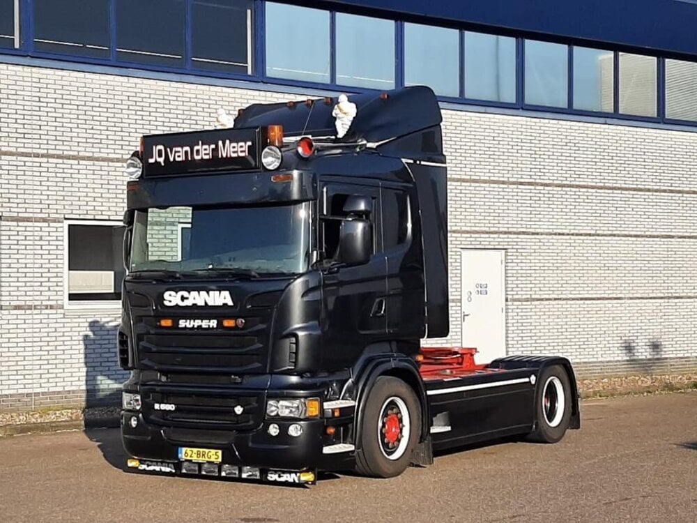 Tekno Tekno Scania R560-V8 met gestuurde 3-as koeloplegger J.Q. VAN DER MEER