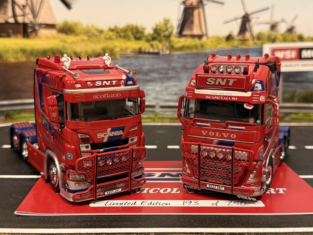 WSI WSI Volvo FH5 6x2 midlift & Scania S Lowline 6x2 tag axle Tractor set Stuart Nicol Transport SNT Scotland
