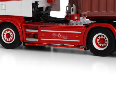 WSI WSI Scania 4-serie Topline with 3-axle container trailer + 40ft. container FERDI VAN DEN HEUVEL
