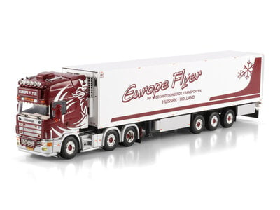 WSI WSI Scania 4-serie Topline 6x2 met 3-assige koeloplegger EUROPE FLYER