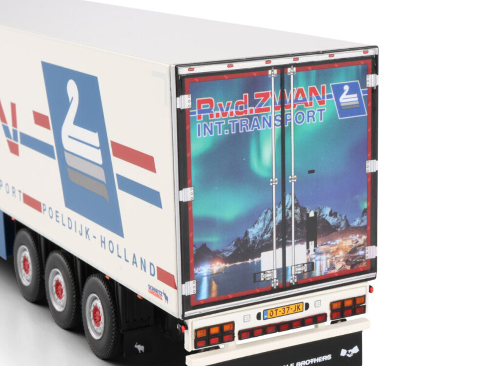 WSI WSI MAN TGX GX 6x2 with 3-axle reefer trailer  R. V.D. ZWAN
