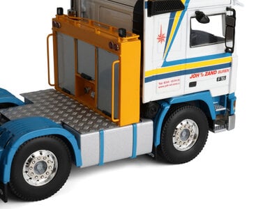 WSI WSI Volvo F16 Globetrotter 6x2 JOH V/D ZAND