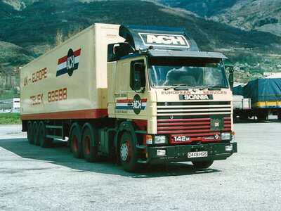 WSI WSI Scania 143M/450 with 3-axle classic box trailer ACH