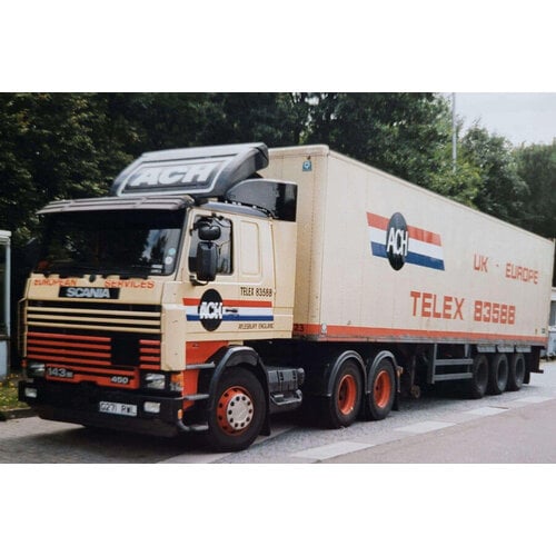 WSI WSI Scania 143M/450 met 3-as classic box trailer ACH