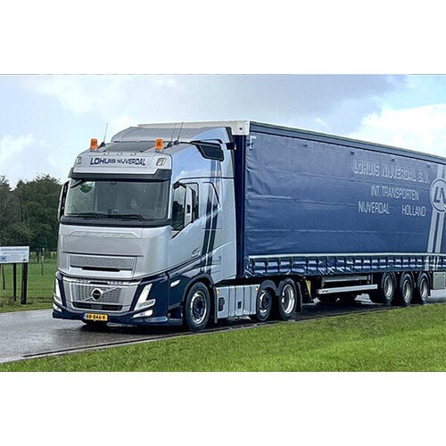 WSI WSI Volvo FH Aero Globetrotter 6x2 with 3-axle curtainside trailer LOHUIS NIJVERDAL